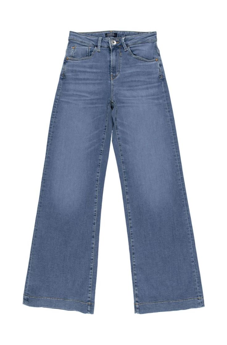 celia wide 7237