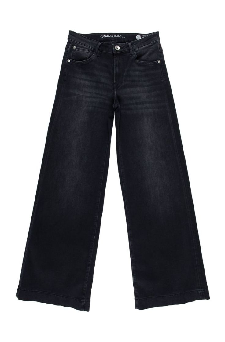 celia wide 8190