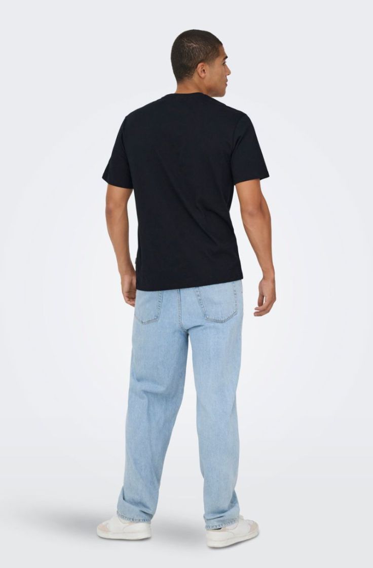 onsmass reg emb. ss tee vd black emb wine