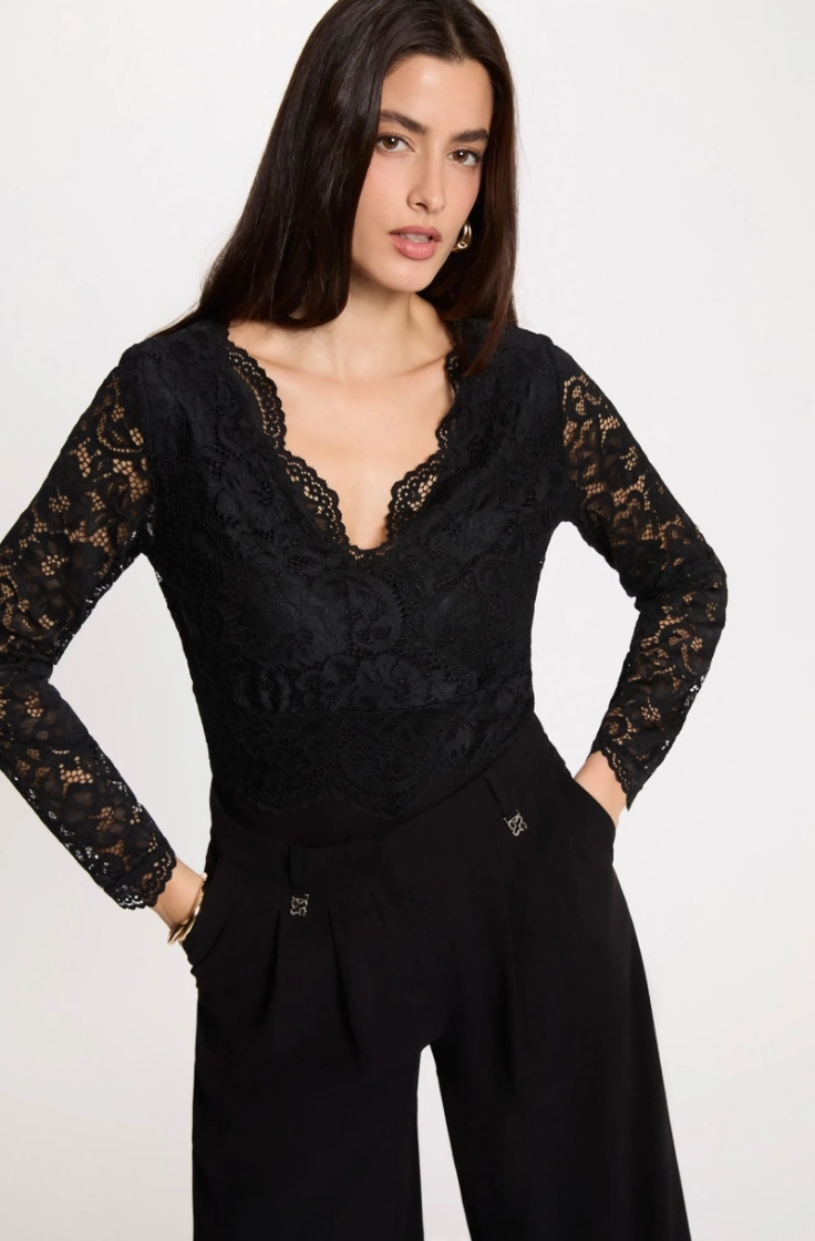  979 black