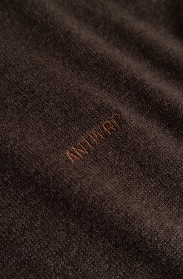 600 brown