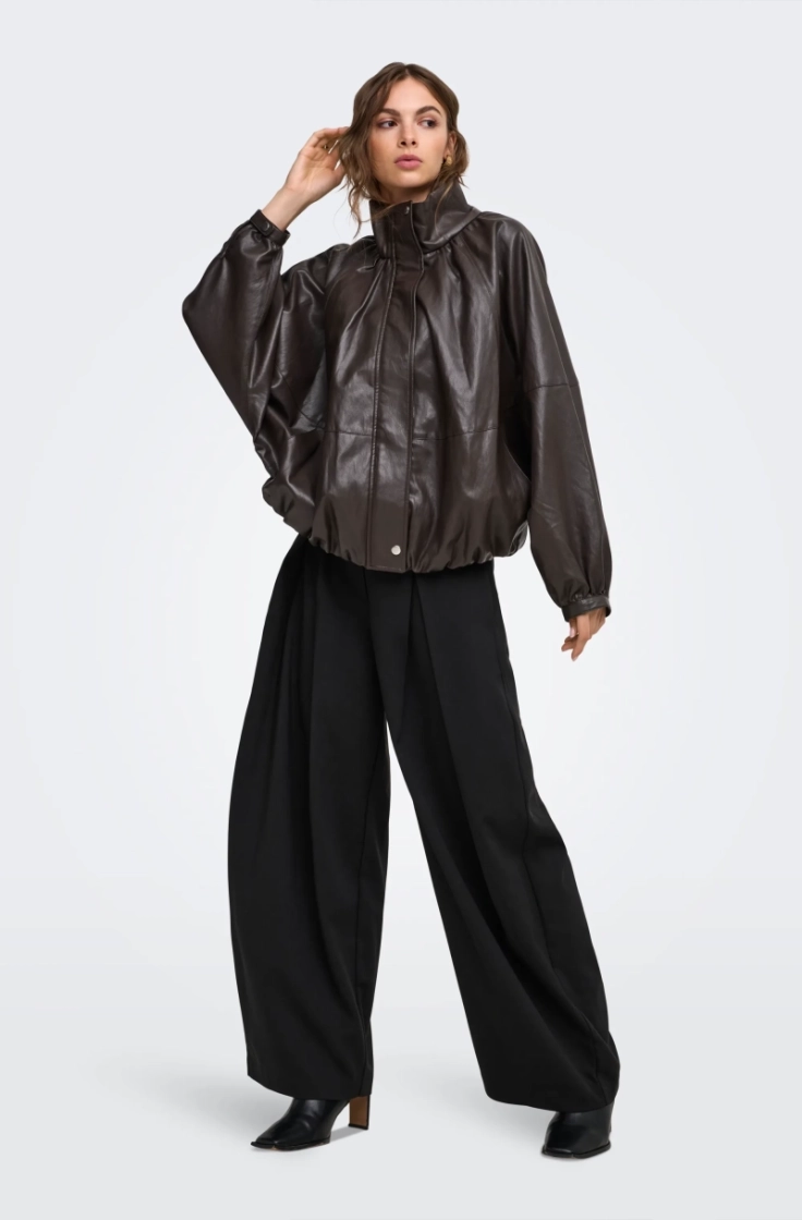 onlyasmine mw pleat barrel pan black